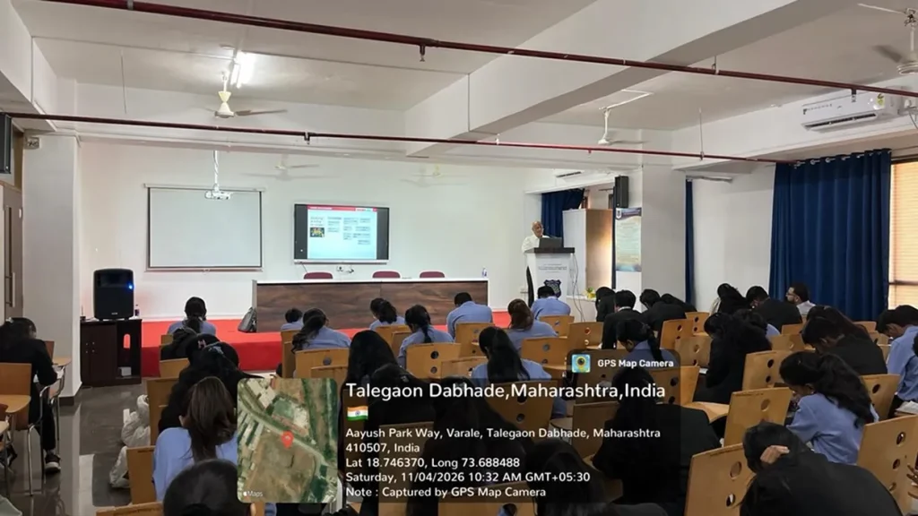 Career guidance session by Deepak Solanki for MBA students at DYPIMED Pune